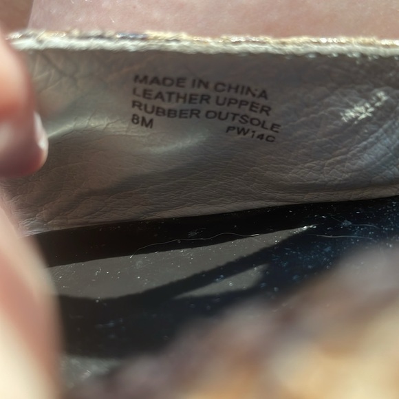 Michael Kors Berkley Leather Snakeskin Zippered
T-Strap Peep Toe Heels Size 8 - Picture 7 of 9